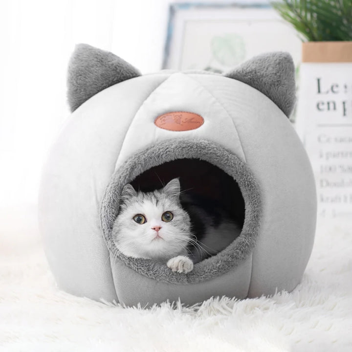 Cozy Winter Nest Bed – The Perfect Haven for Your Pet!